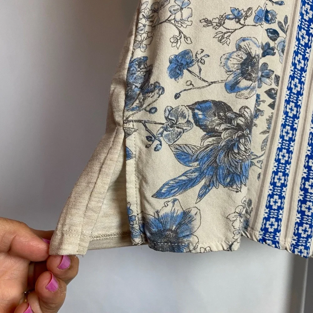 Chenault Womenʻs Cream | Blue Split Neck Button Down Short Sleeve Blouse Large